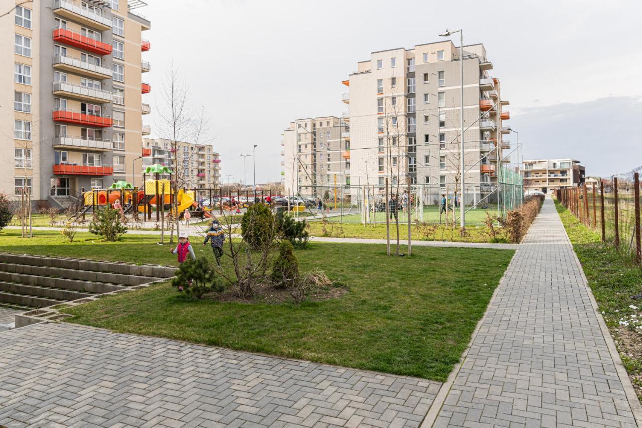 Apartament Belles Roses Brasov Apartamento Exterior foto